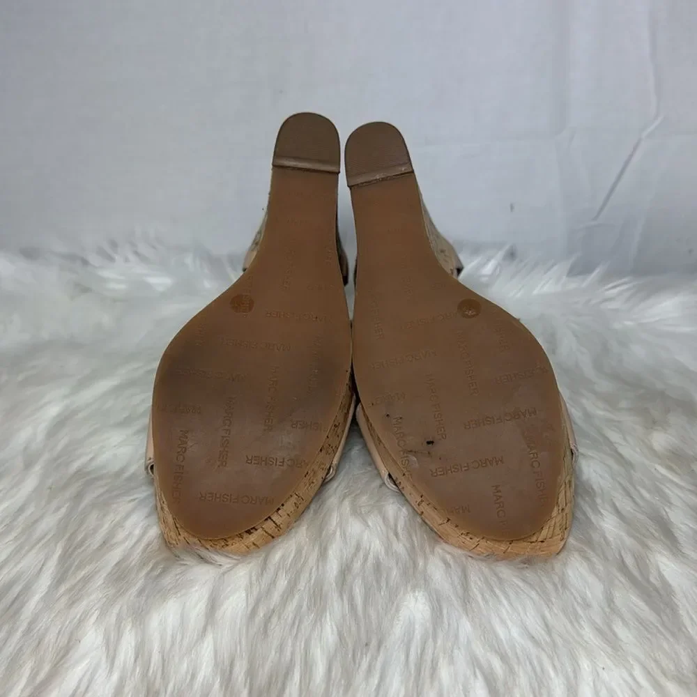 Marc‎ Fisher Studded Beige Leather Women's Stappy Wedge Sandals Sz 8